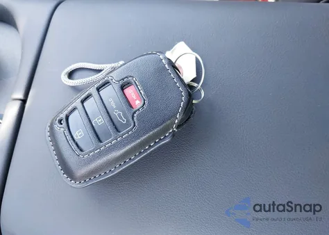 2025 Toyota Crown Signia Xle from USA, damaged, VIN JTDACAAJ9S3001447